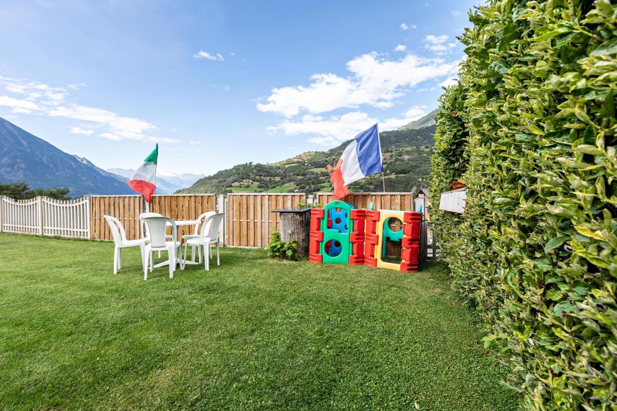 Chez Favre Apartment